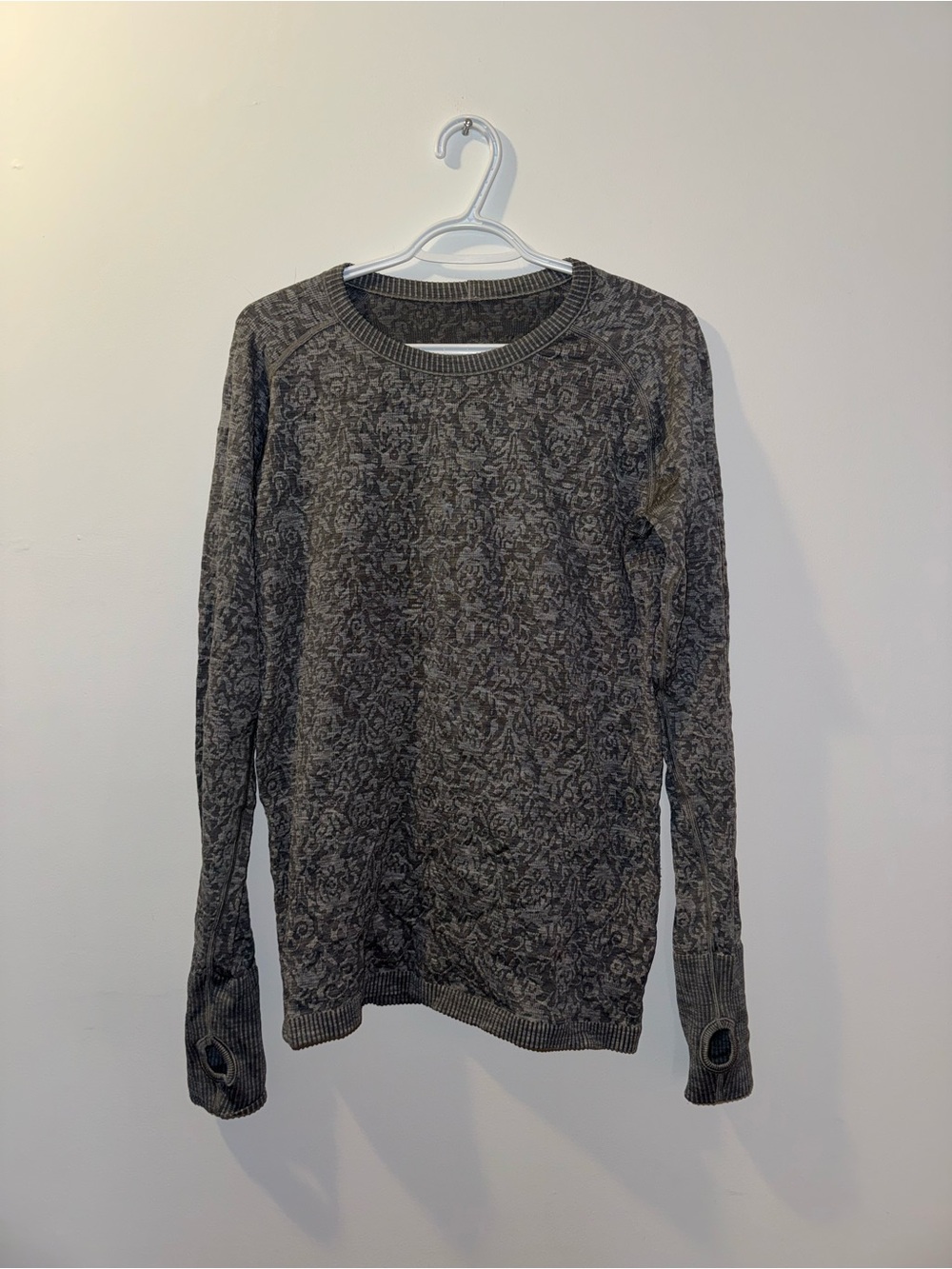 lululemon athletica Gray Patterned Long Sleeve Top